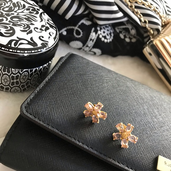 NWT Coach Faceted Flower Stud Earrings Pink/Gold - Picture 8 of 8